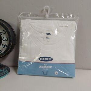 Old Navy 2 Pack Crew Neck White Undershirts 90's Vintage Deadstock Short Sleeve‎
